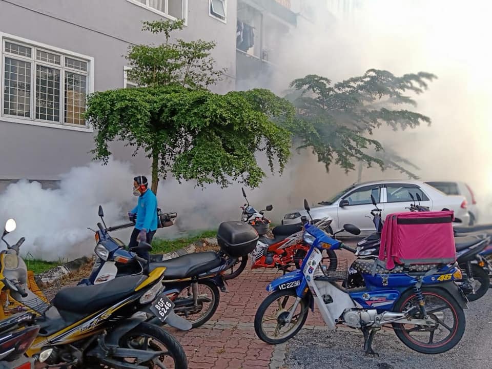 AKTIVITI KAWALAN DEMAM DENGGI DALAM KAWASAN MBS