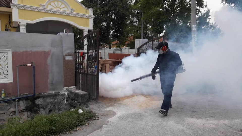 AKTIVITI KAWALAN DEMAM DENGGI DALAM KAWASAN MBS