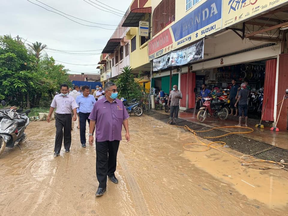 LAWATAN TURUN PADANG DATO BANDAR