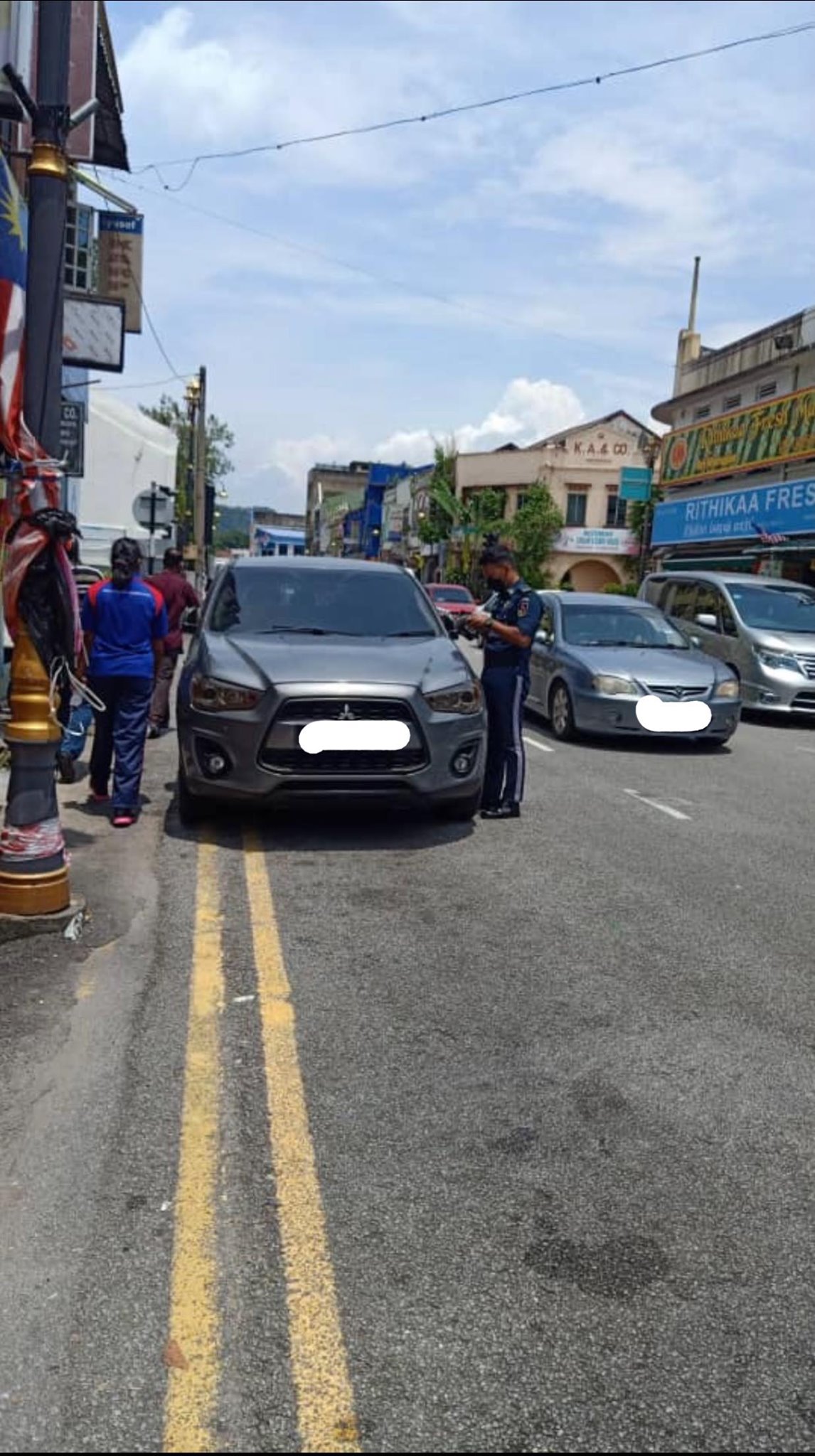 JALAN YAM TUAN