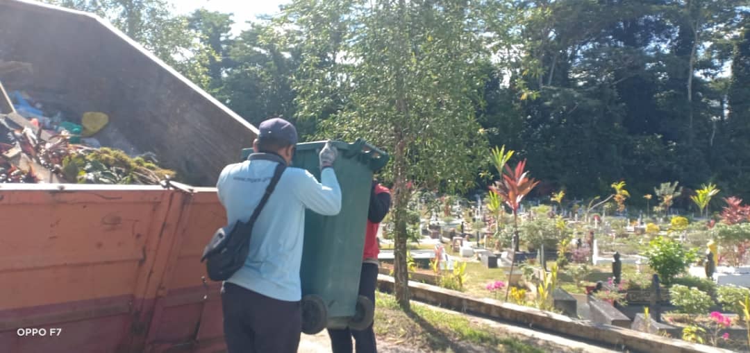 PENGURUSAN SISA