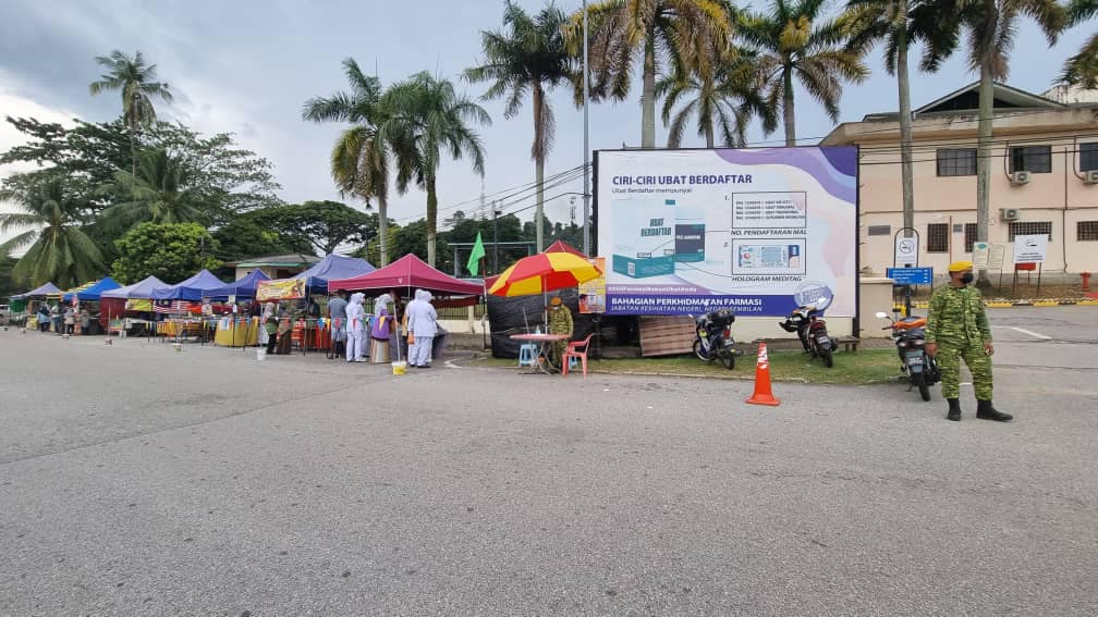 BAZAR RAMADAN BERHAMPIRAN KLINIK KESIHATAN SEREMBAN