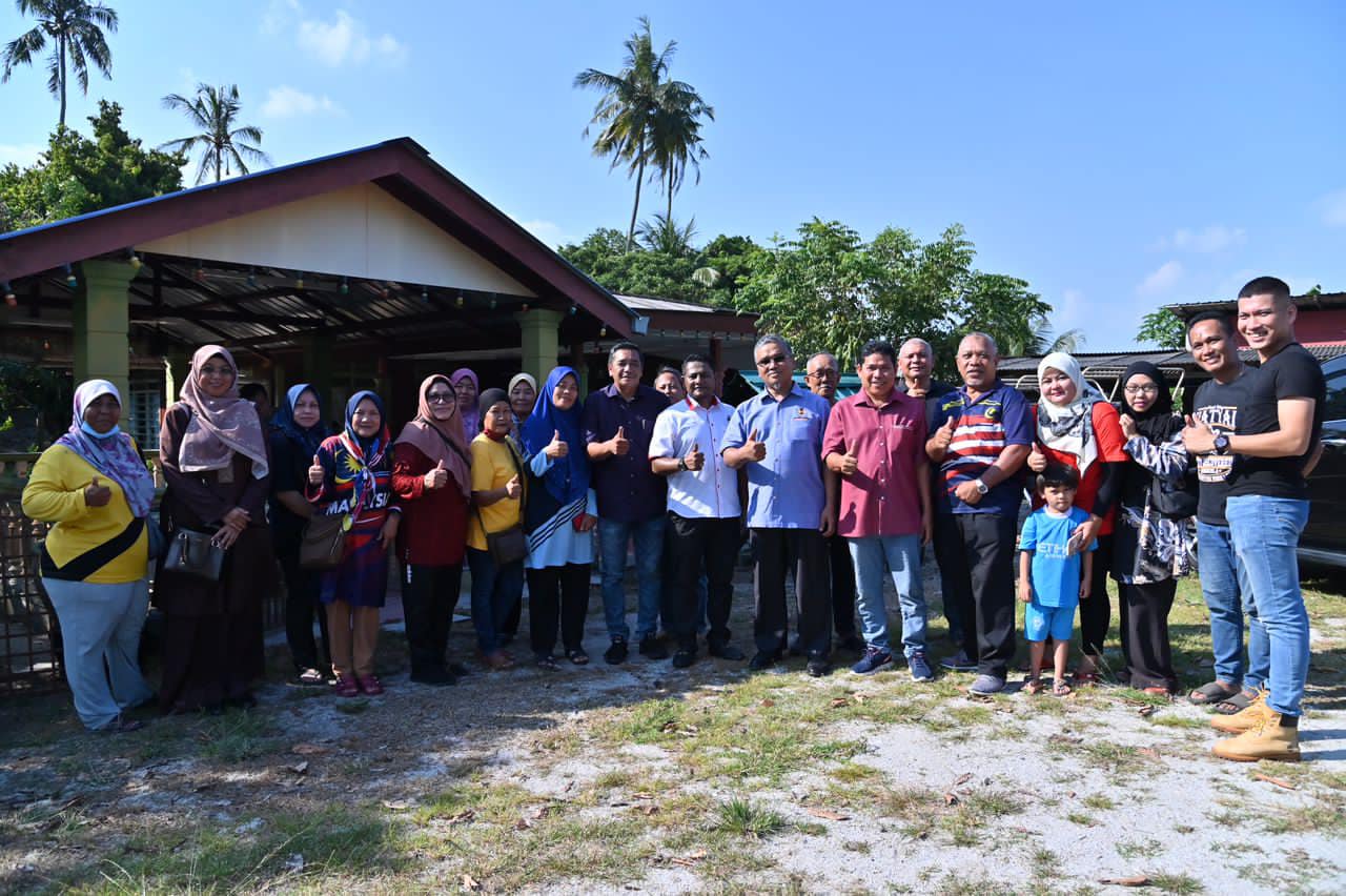 LAWATAN PEMBERIAN SUMBANGAN KERUSI RODA DI KAWASAN TAMAN MANTIN DALAM
