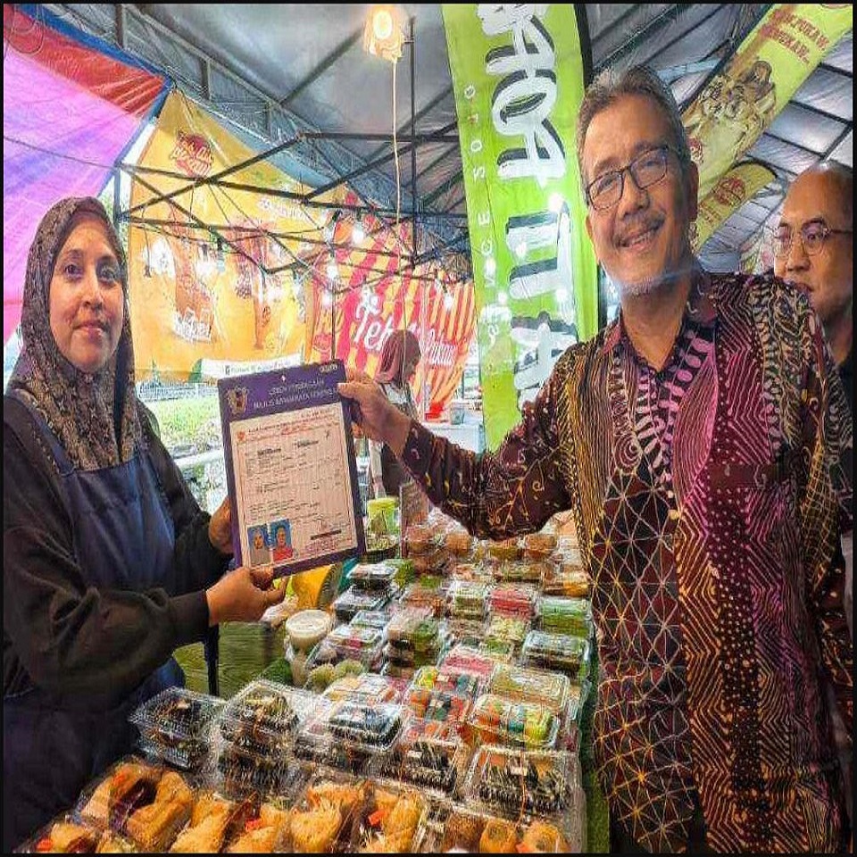 SINAR HARIAN