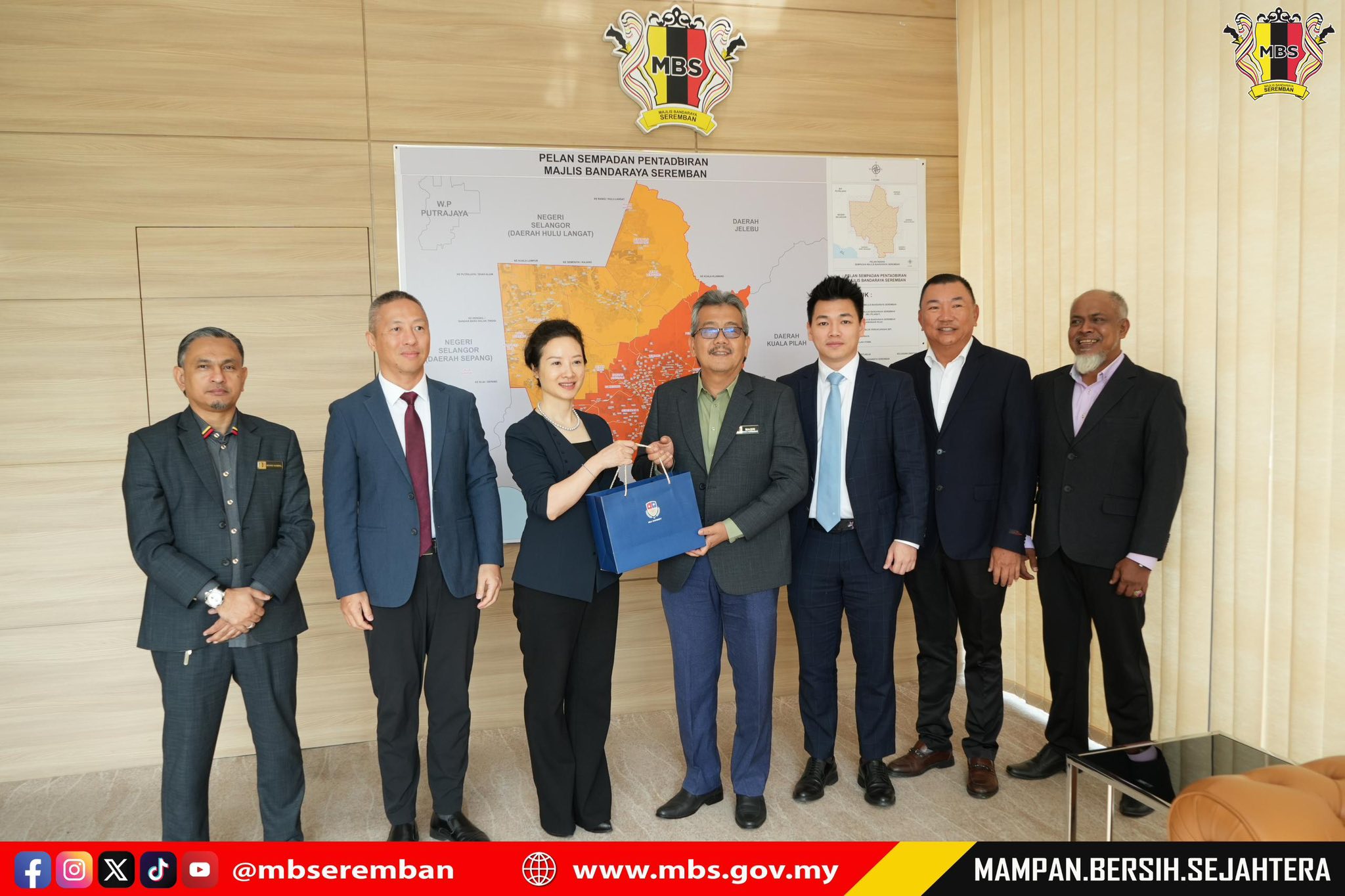 KUNJUNGAN HORMAT PENGURUSAN MILA UNIVERSITY, NILAI