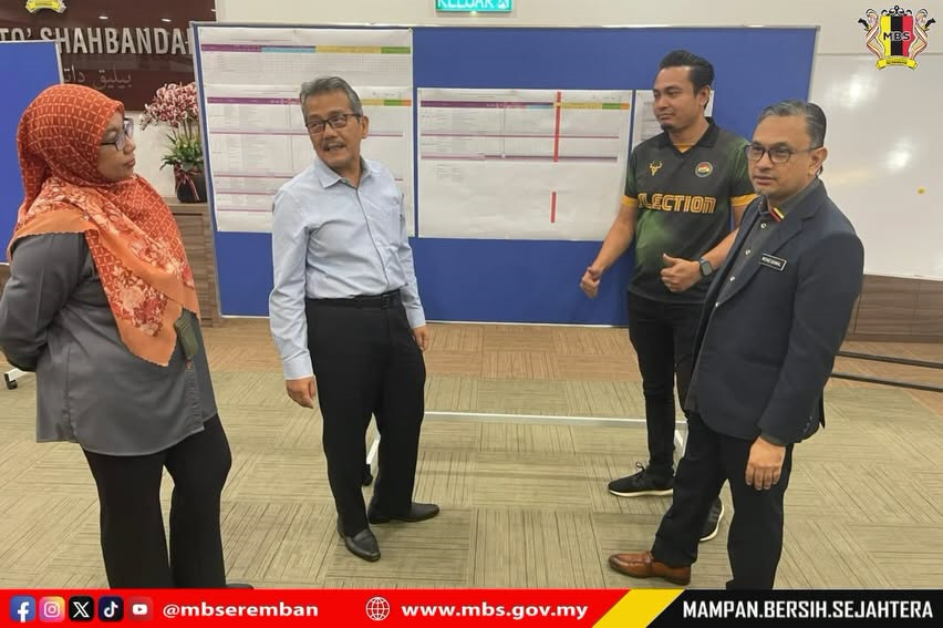 LAWATAN DATUK BANDAR KE BILIK GERAKAN PEGAWAI PENGURUS P.128 SEREMBAN