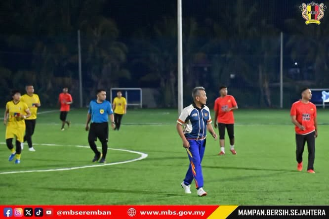 PERLAWANAN PERSAHABATAN BOLA SEPAK BERSAMA PEJABAT MENTERI BESAR NEGERI SEMBILAN