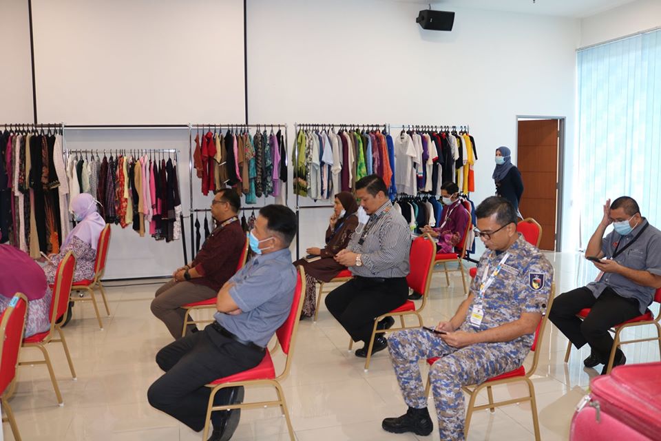 YBhg Dato' Haji Zazali bin Salehudin Datuk Bandar Majlis Bandaraya Seremban telah sudi merasmikan Bilik Gobok Infaq