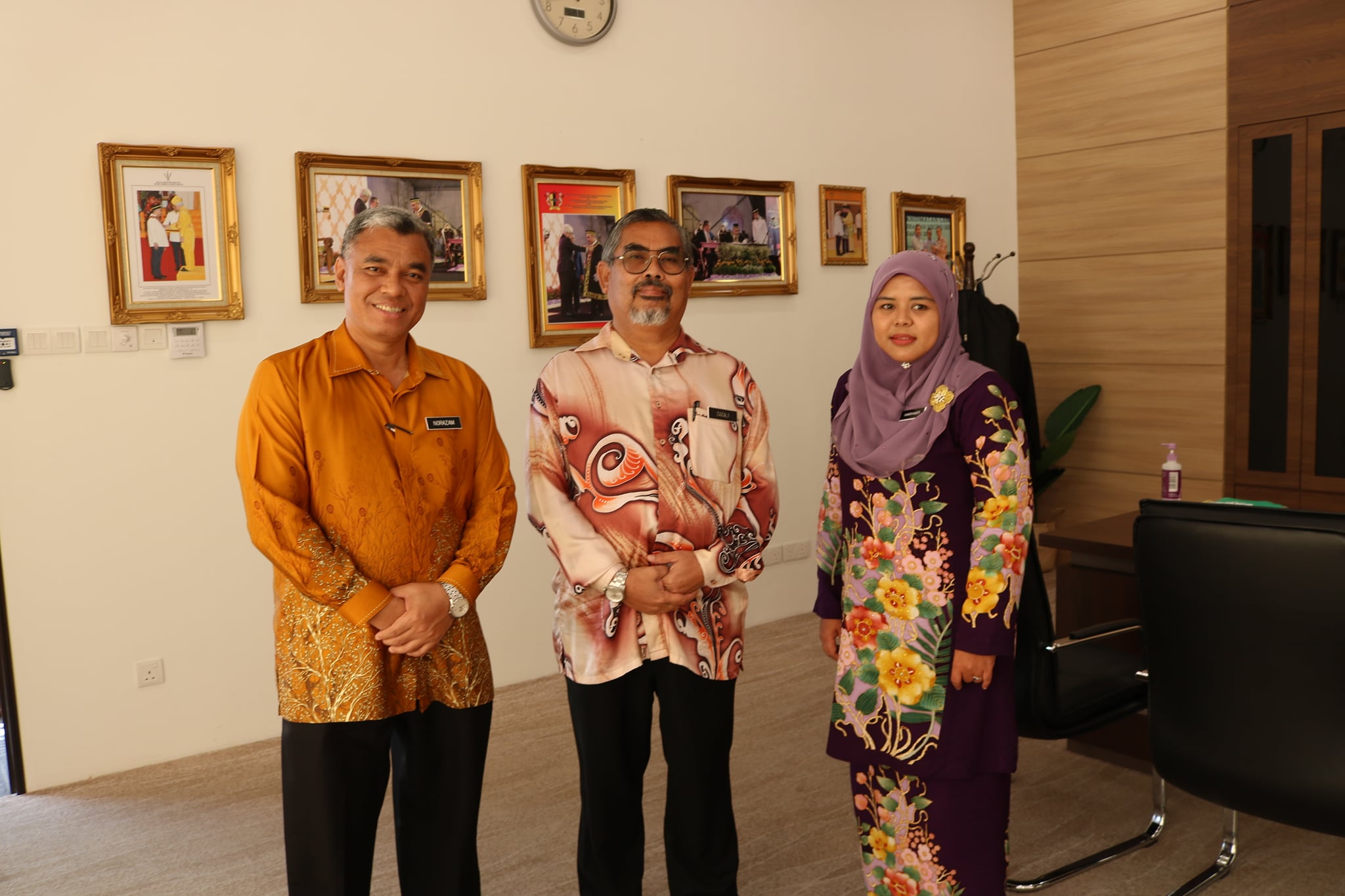 KUNJUNGAN HORMAT KETUA PEGAWAI PENDIDIKAN DAERAH SEREMBAN DAN PENOLONG PEGAWAI PENDIDIKAN DAERAH SEREMBAN  