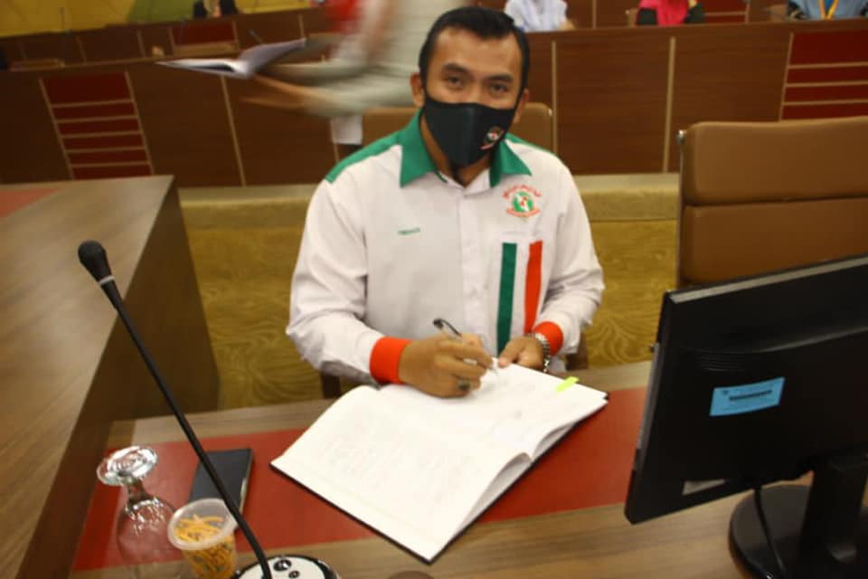 MAJLIS TANDATANGAN KONTRAK PERJANJIAN PENGURUSAN PUSAT INTERNET HARAPAN RAKYAT PANGSAPURI SERI PERDANA PAROI