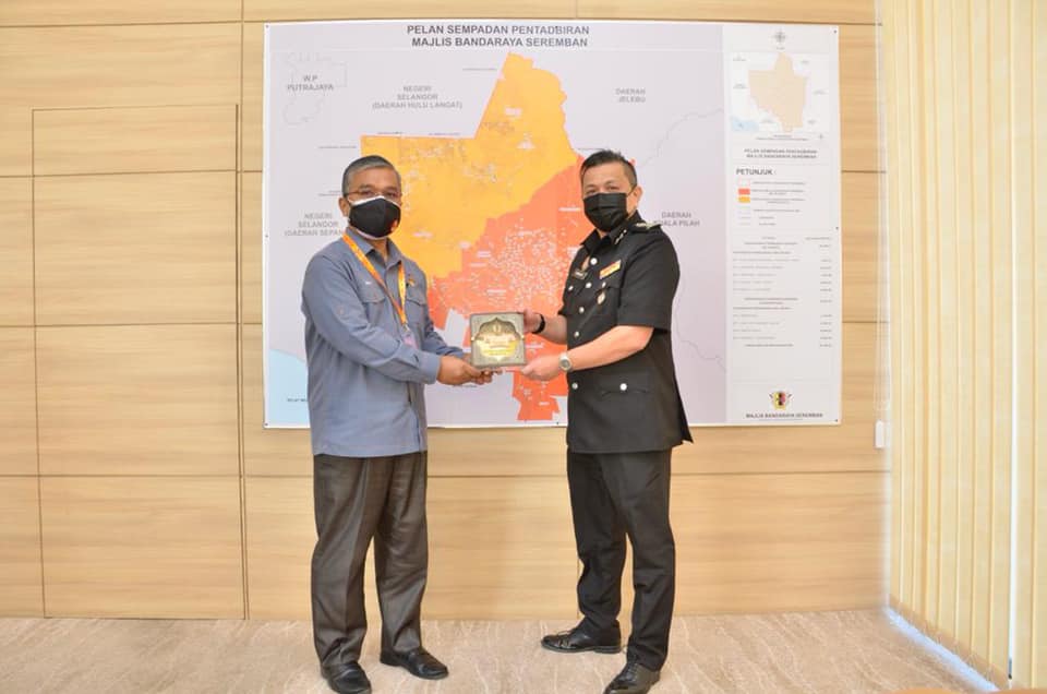 KUNJUNGAN HORMAT JABATAN IMIGRESEN NEGERI SEMBILAN KE ATAS DATUK BANDAR