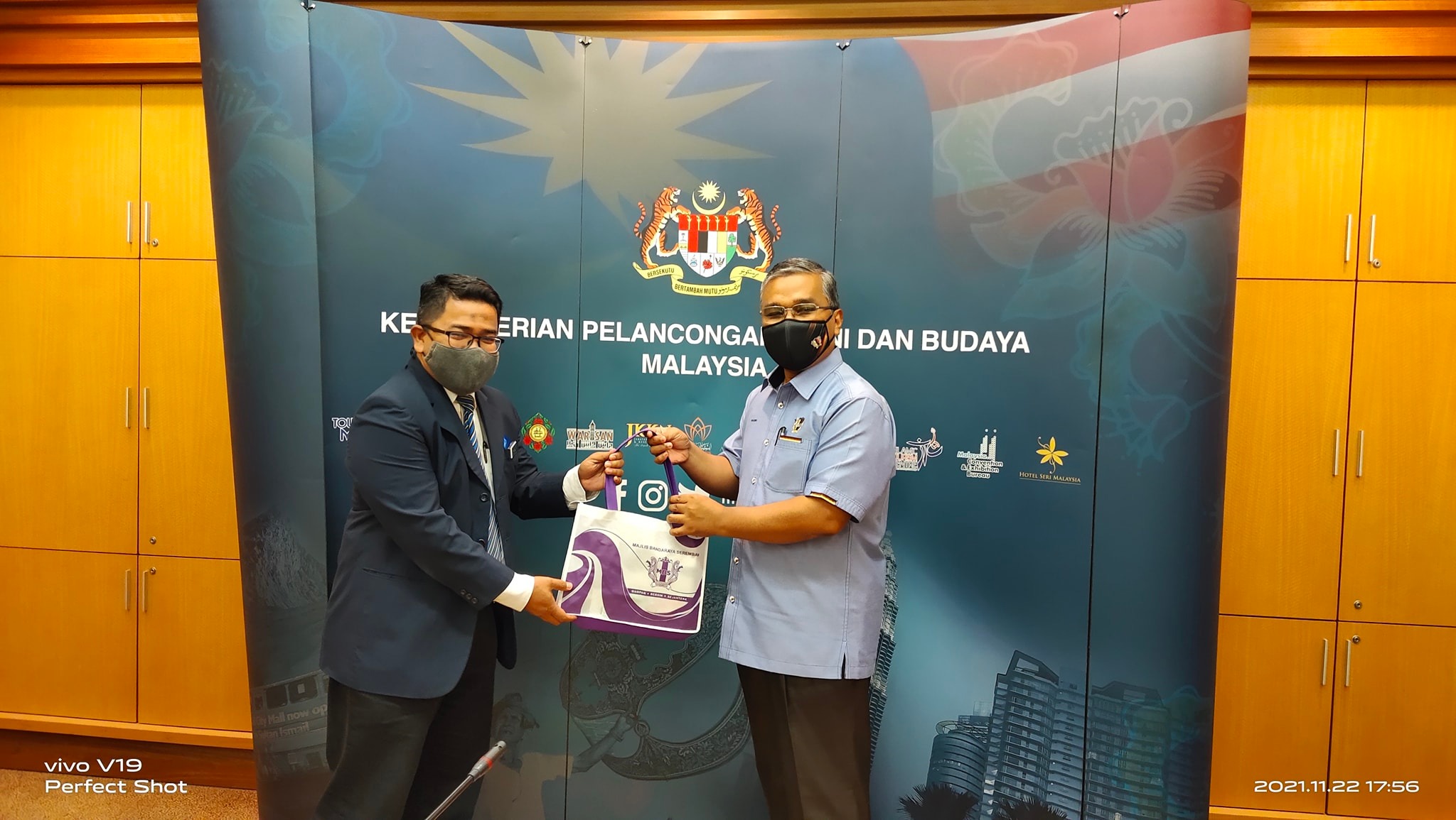 KUNJUNGAN HORMAT DATUK BANDAR MBS KE KEMENTERIAN PELANCONGAN SENI DAN BUDAYA