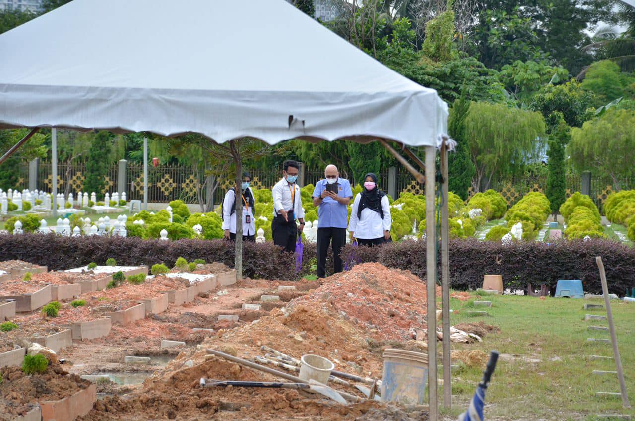 LAWATAN KE TANAH PERKUBURAN ISLAM RAUDHATUL SAKINAH KL-KARAK 2, TAMAN SELASIH, BATU CAVES, SELANGOR