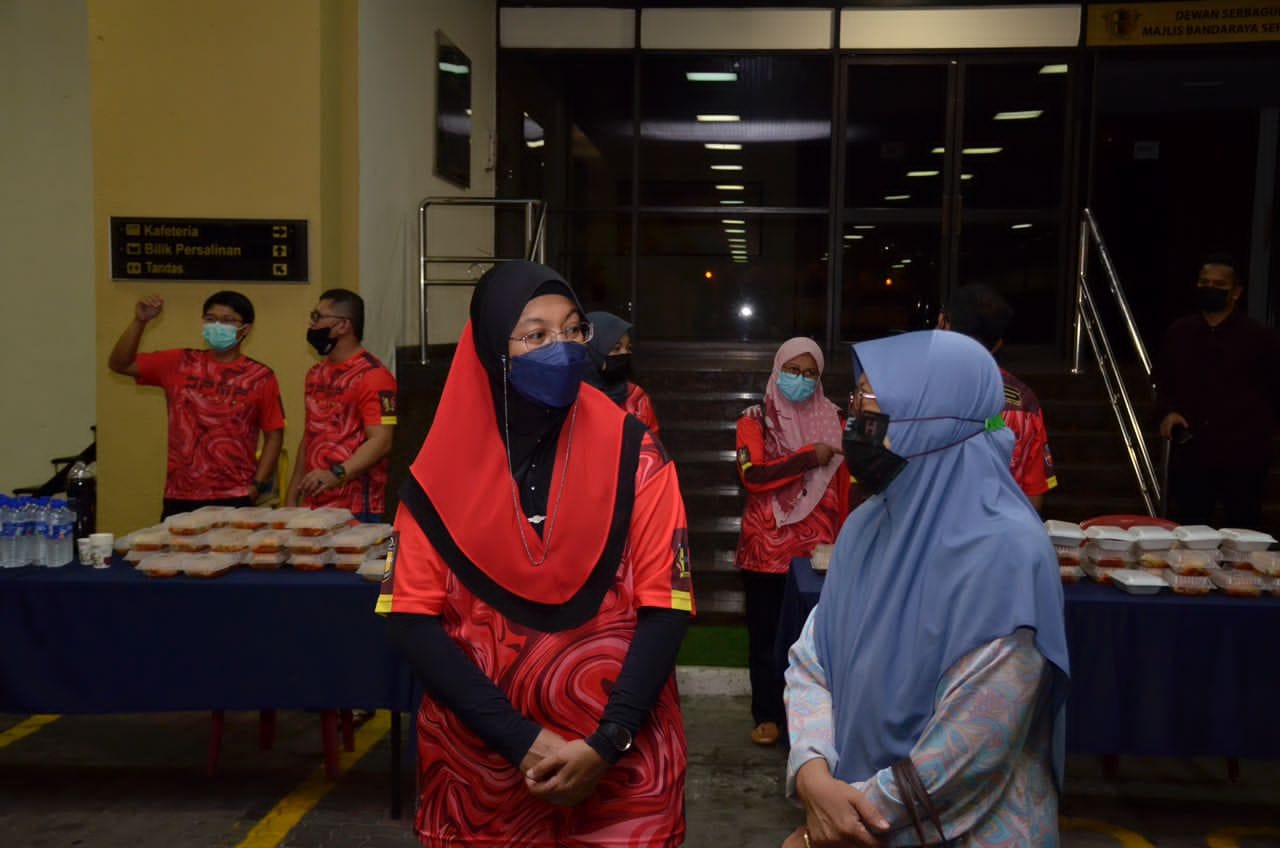 PROGRAM JOM BERBUKA PUASA DI PADANG MAJLIS BANDARAYA SEREMBAN