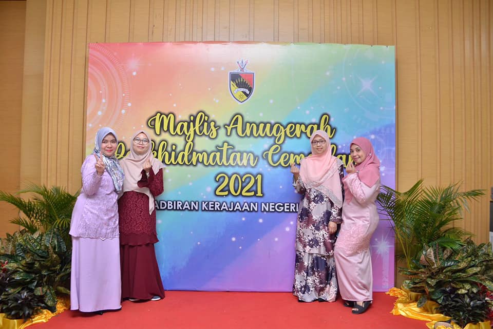 MAJLIS ANUGERAH PERKHIDMATAN CEMERLANG (APC) 2021 PENTADBIRAN KERAJAAN NEGERI SEMBILAN.