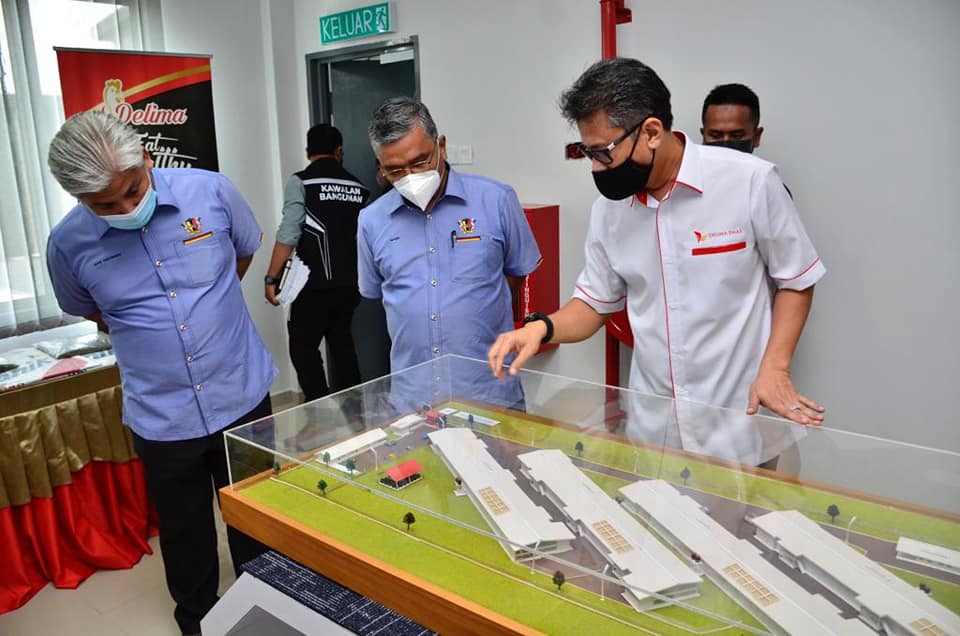 LAWATAN DATUK BANDAR KE DELIMA EMAS SDN BHD