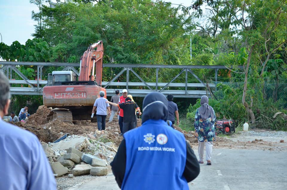 SESI LAWATAN DAN PERJUMPAAN BERSAMA WAKIL PENDUDUK ANGSI VILLE