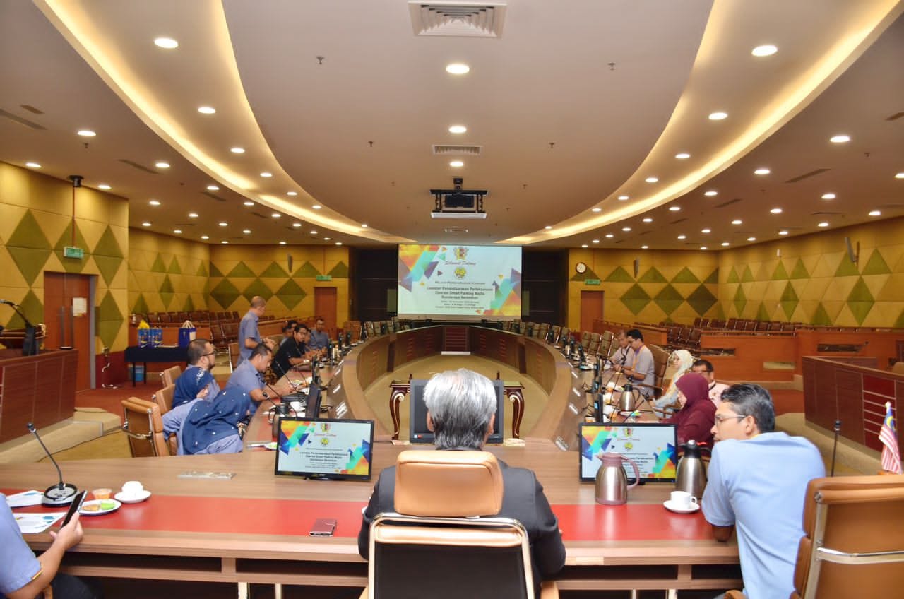 LAWATAN PENANDAARASAN MAJLIS PERBANDARAN KANGAR MENGENAI   PELAKSANAAN OPERASI SMART PARKING MAJLIS BANDARAYA SEREMBAN 