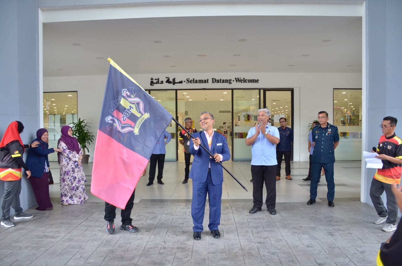 FLAG OFF KONTIJEN MBS KE KEJOHANAN SUKAN PIHAK BERKUASA TEMPATAN MALAYSIA (MALA) TAHUN 2023