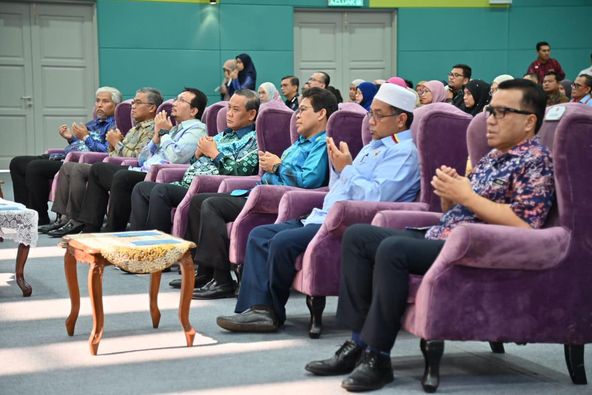 Majlis Penyerahan Dewan