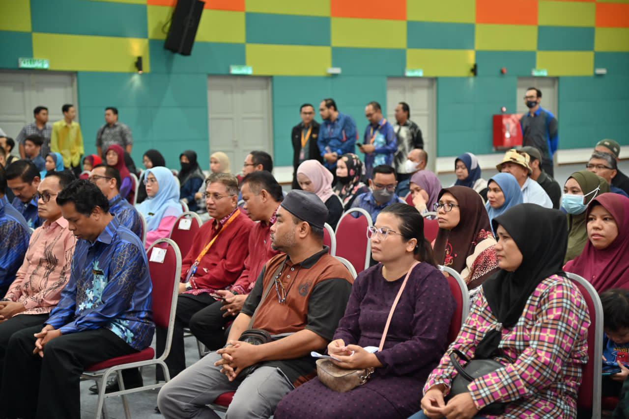 Majlis Penyerahan Dewan