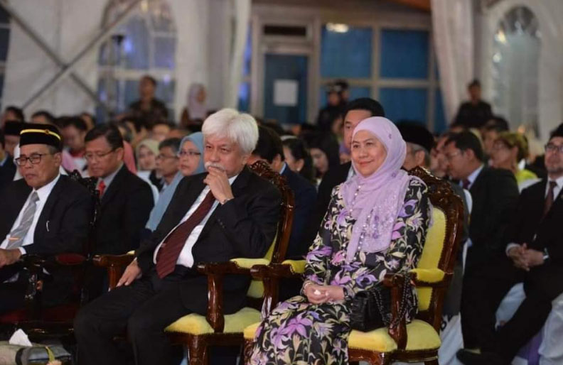 YB Puan Hajah Zuraida Kamaruddin Menteri KPKT telah menyerahkan Watikah Pengisytiharan Majlis Bandaraya Seremban kepada Yang Dipertuan Besar Negeri Sembilan, Tuanku Muhriz Tuanku Munawir