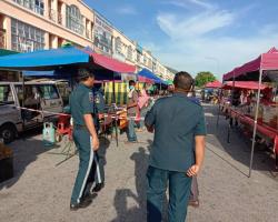PEMANTAUAN & PEMATUHAN SOP PEMBUKAAN PASAR MALAM
