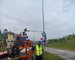 KERJA-KERJA MENURUNKAN POSTER, BUNTING, BANNER HARAM & TAMAT TEMPOH