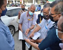 LAWATAN TURUN PADANG DATUK BANDAR KE KAWASAN PENJAJA