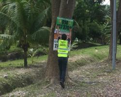 MEMBUKA PAPAN IKLAN BUNTING BANNER HARAM 