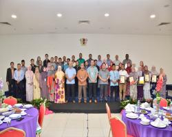 ANUGERAH PEKERJA CONTOH BAGI BULAN SEPTEMBER - DISEMBER 2022 MBS
