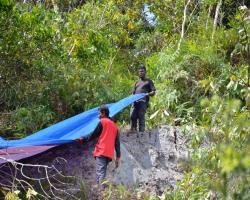 LAWATAN TURUN PADANG DATUK BANDAR DI KAWASAN TANAH RUNTUH