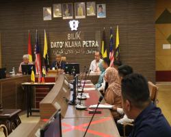 SESI PENYERAHAN SURAT & BACAAN IKRAR (AKU JANJI) BAGI LANTIKAN TETAP & LANTIKAN BARU