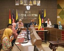 SESI PENYERAHAN SURAT & BACAAN IKRAR (AKU JANJI) BAGI LANTIKAN TETAP & LANTIKAN BARU
