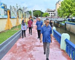 LAWATAN TURUN PADANG DATUK BANDAR MBS DI PASAR BESAR SEREMBAN, KOMPLEKS PENJAJA JALAN LEE SAM DAN PASAR RASAH JAYA