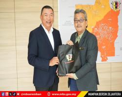 KUNJUNGAN HORMAT PENGURUSAN MILA UNIVERSITY, NILAI