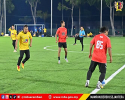 PERLAWANAN PERSAHABATAN BOLA SEPAK BERSAMA PEJABAT MENTERI BESAR NEGERI SEMBILAN