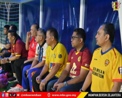 PERLAWANAN PERSAHABATAN BOLA SEPAK BERSAMA PEJABAT MENTERI BESAR NEGERI SEMBILAN