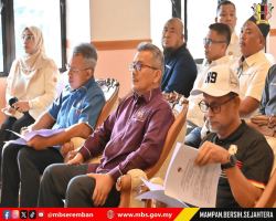 MAJLIS PENYERAHAN KERJA-KERJA PROJEK MENAIKTARAF STADIUM TUANKU ABDUL RAHMAN PAROI, NEGERI SEMBILAN DARUL KHUSUS